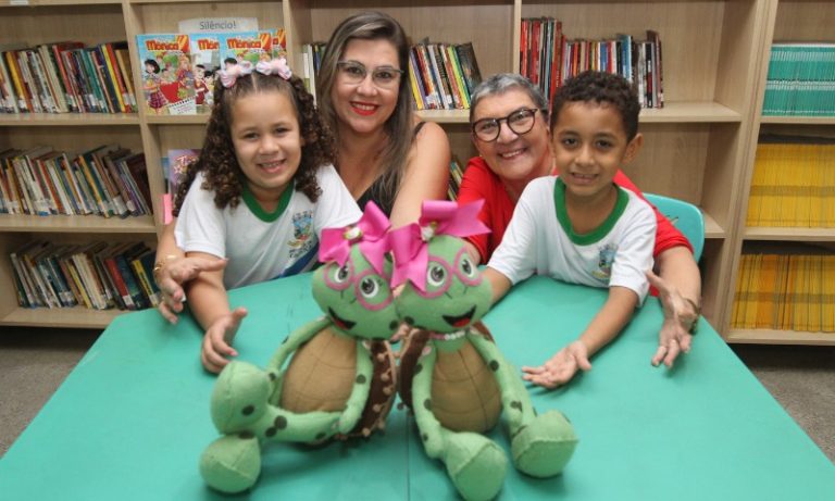 Ajuda de mascote facilita aprendizado da leitura