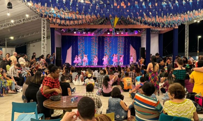 Apresentações juninas sobem ao palco do Rooftop do Shopping Tacaruna