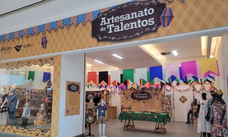 Artesanato de Talentos veste o RioMar Recife com cores juninas em loja social