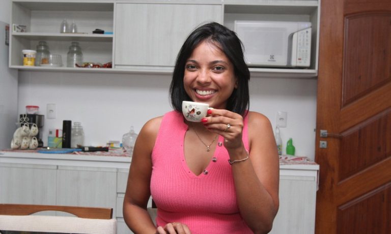 Beber café pode proteger o cérebro do Parkinson