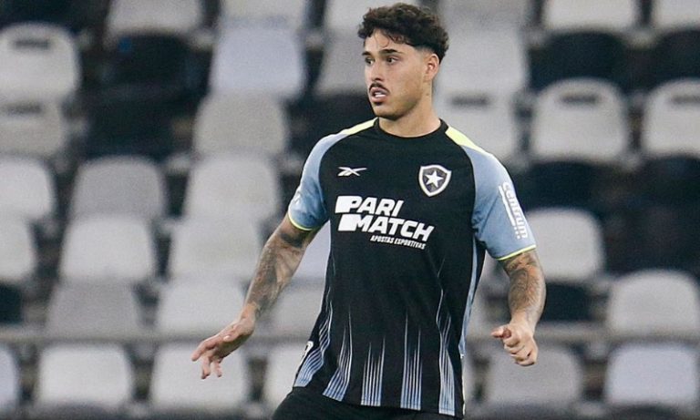 Botafogo faz duelo direto contra o Red Bull Bragantino para seguir no G-4