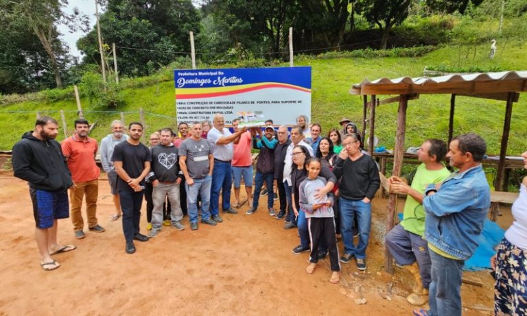 Com “festa de aniversário”, moradores protestam contra obra inacabada no ES