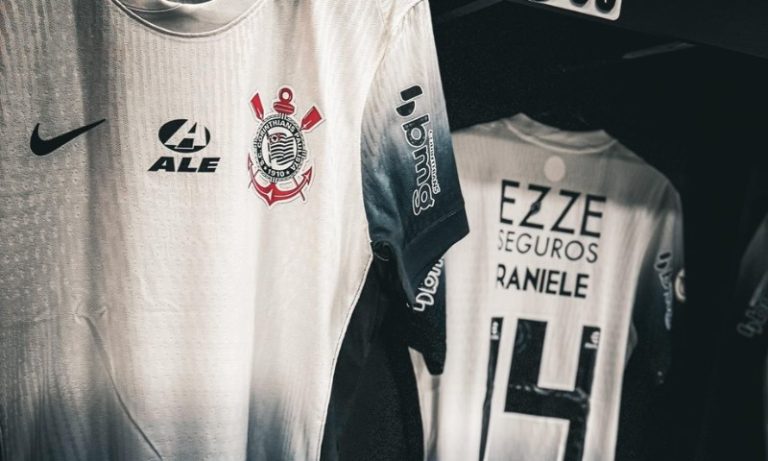 Corinthians leva empate no fim e mostra que crise política se estende ao campo