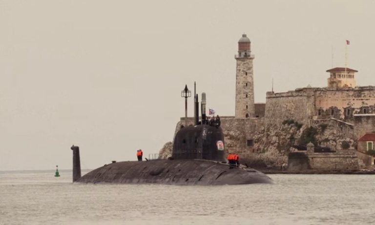 Cuba faz festa para chegada de frota de ataque da Rússia