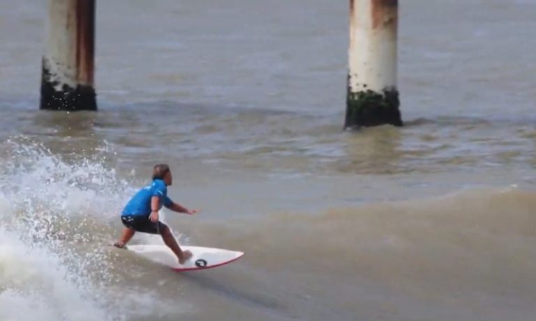 Eric Grattz se concentra para circuito de surf em SP