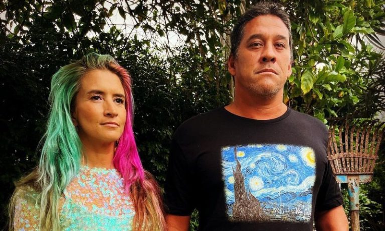 ‘Estou devastada’, diz mulher de ator morto por tubarão