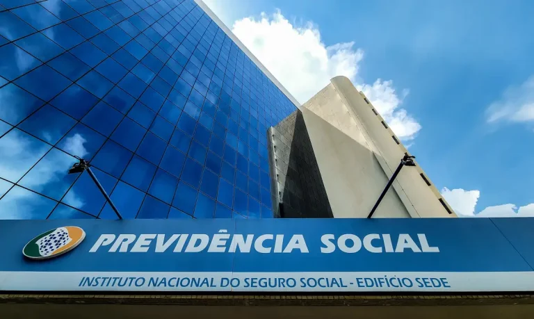 INSS tem de devolver dinheiro a 100 mil por “farra do desconto”