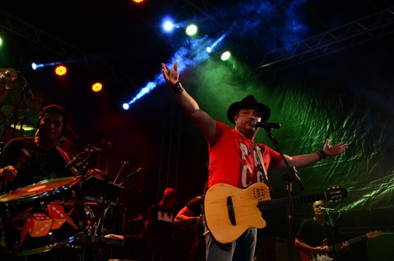 Festejos juninos do Recife fazem a alegria da população
