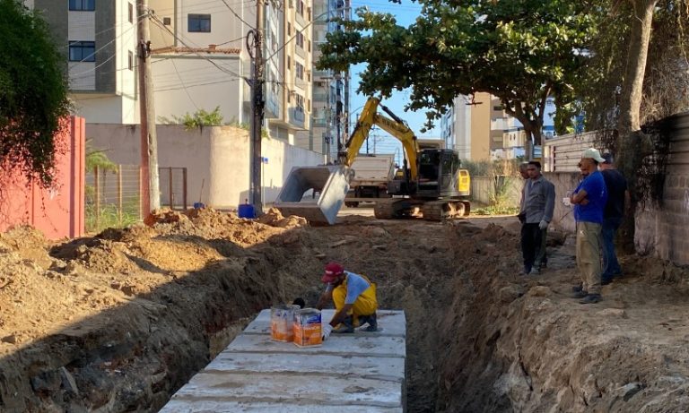 Guarapari tem interdições no trânsito para obra de macrodrenagem