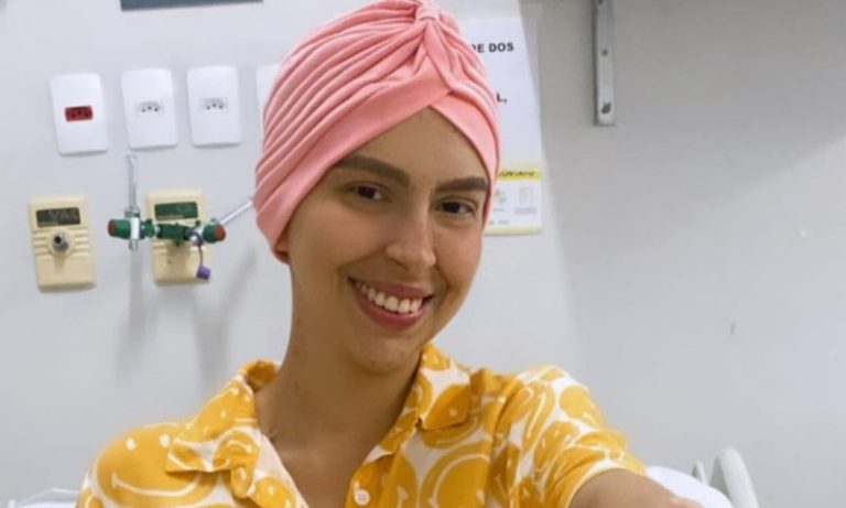 Jovem do ES perde as duas pernas após descobrir câncer durante exame admissional
