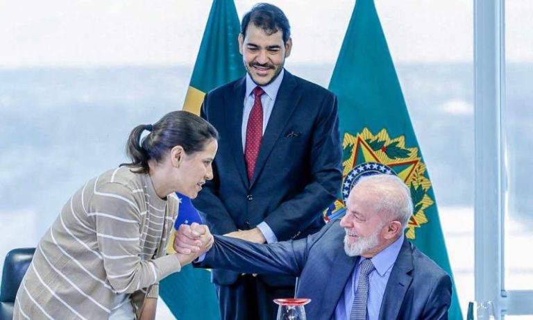 Lula anuncia “reparação” e R$ 1,7 bi para moradores de prédios-caixão de Pernambuco