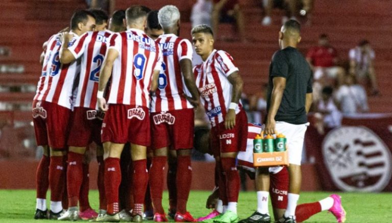 Náutico fica apenas no empate diante do Caxias e sai debaixo de vaias nos Aflitos