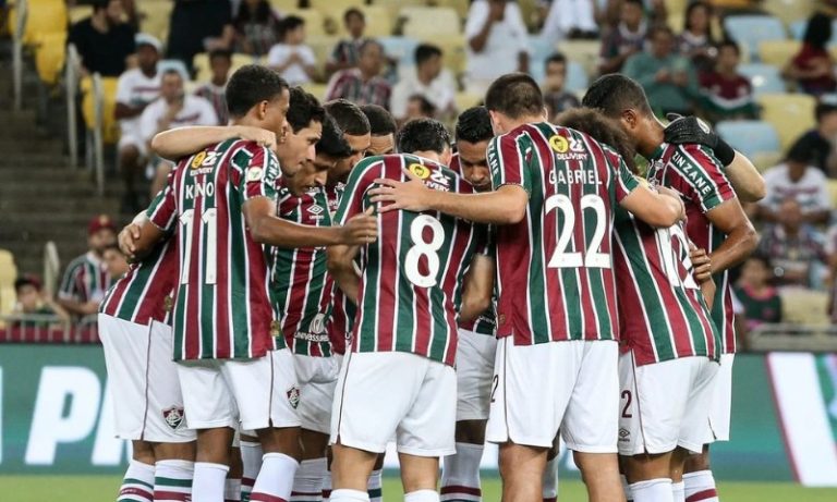 No 1º jogo sem Diniz, Fluminense perde para o Vitória e se afunda na lanterna