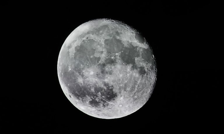 O que é o lunistício, fenômeno que ‘congela’ a Lua no céu e começa hoje