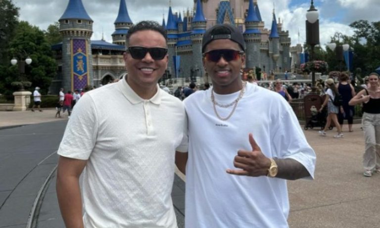 Pai assume carreira de Rodrygo e vê Neymar como exemplo a não ser seguido
