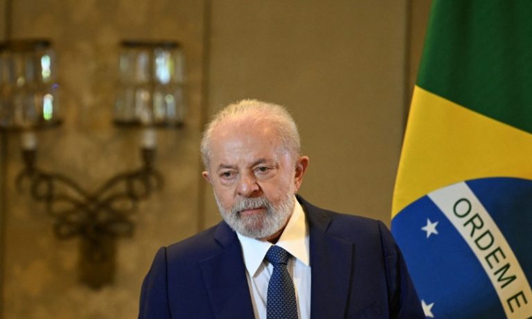 Lula volta a criticar servidores das instituições federais de ensino por greve