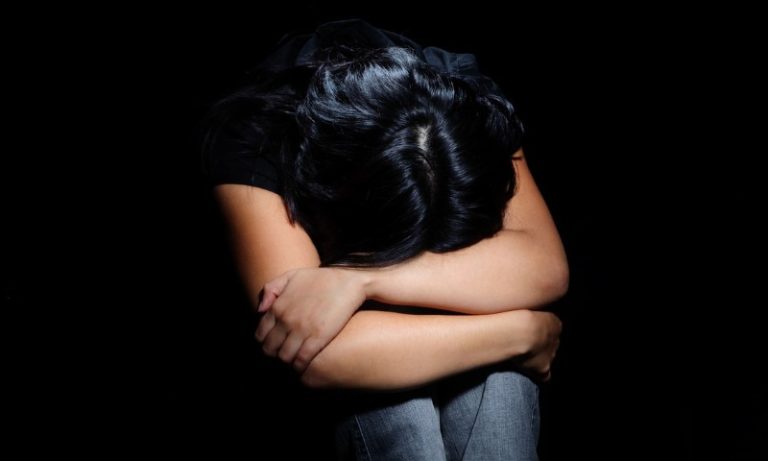 Polícia investiga denúncia de estupro de menina de 12 anos em escola no RJ