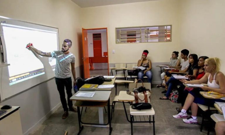 Quarta parcela do Pé-de-Meia começa a ser paga nesta quarta-feira