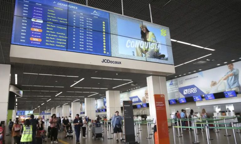 Apagão global: Sistema brasileiro de aviação funciona normalmente, diz Anac