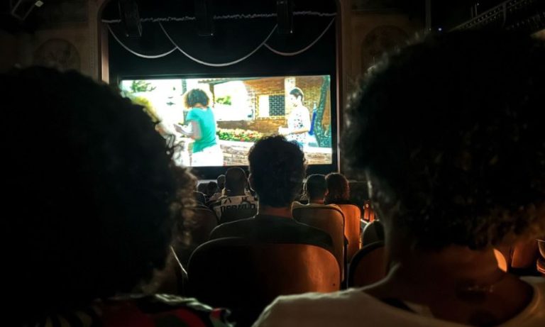 Cinema no Parque exibe longa “Grande Sertão” até dia 23 de julho