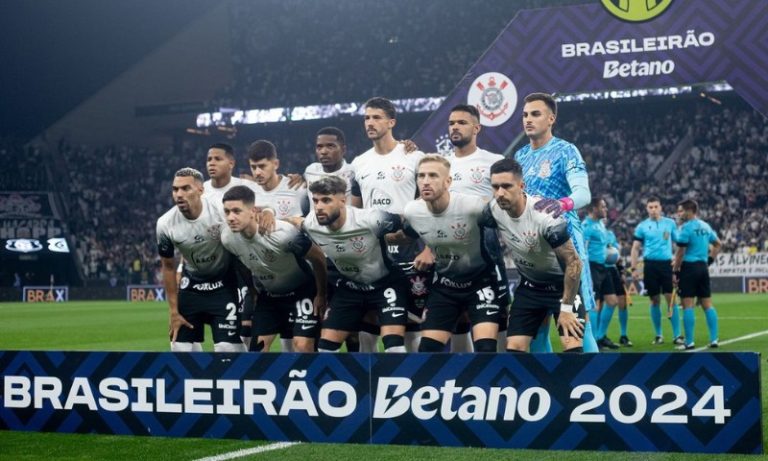 Corinthians tem duelo direto com Vasco em meio a chegada do novo treinador