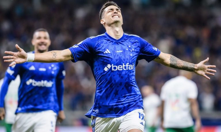 Cruzeiro vence e mantém os 100% de aproveitamento em casa no Brasileirão