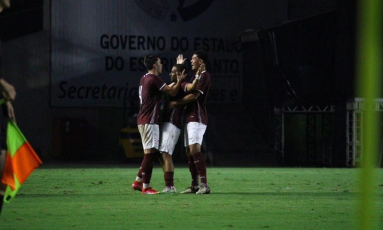 Desportiva vence e reage na Copa ES