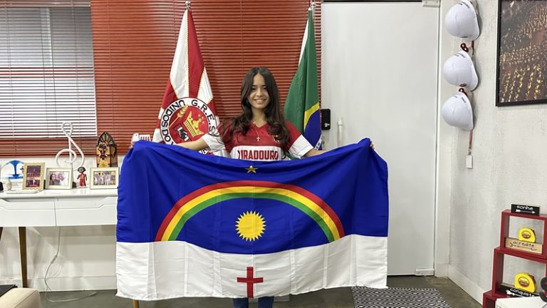 Estudante de Olinda vence concurso que elegeu identidade visual 2025 da Viradouro