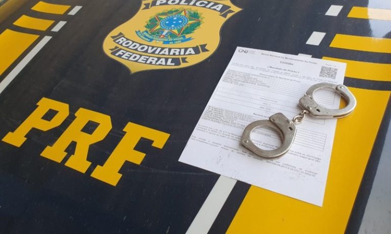 Foragido da Justiça é preso em rodovia na Serra