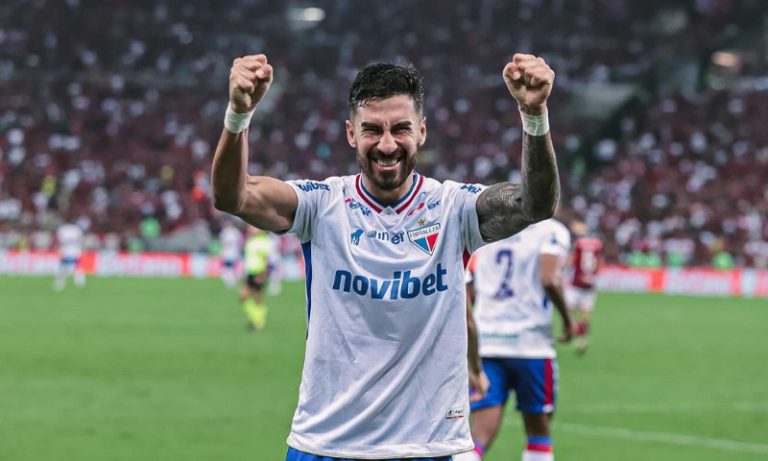 Fortaleza vence no Maracanã e tira Flamengo da liderança do Brasileirão