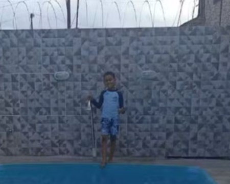 Garoto de 6 anos morre afogado em piscina de casa de praia em Itamaracá, na RMR