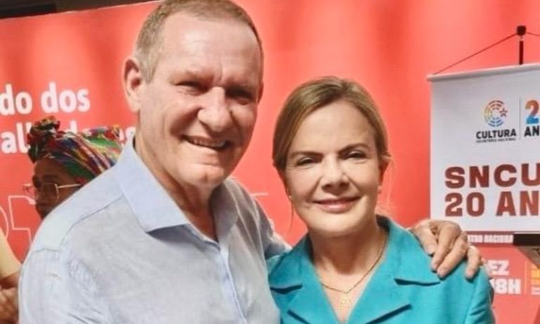 Gleisi Hoffmann estará em convenção de Coser em Vitória