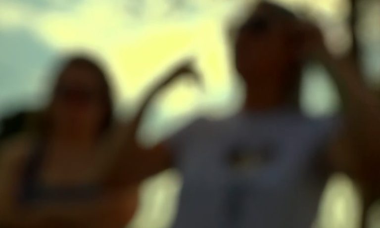 Mãe e filha são assaltadas em ponto de ônibus de Cariacica: ‘fiquei aterrorizada’