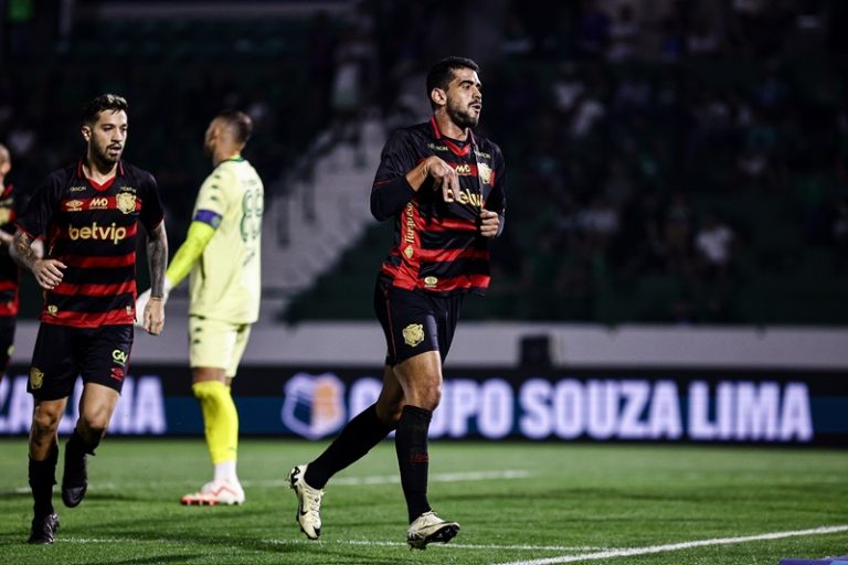 Mesmo jogando mal, Sport vence lanterna e volta ao G4 da Segundona