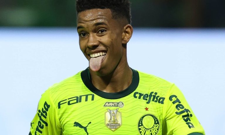 Palmeiras desencanta na etapa final e supera Atlético-GO no Brasileirão