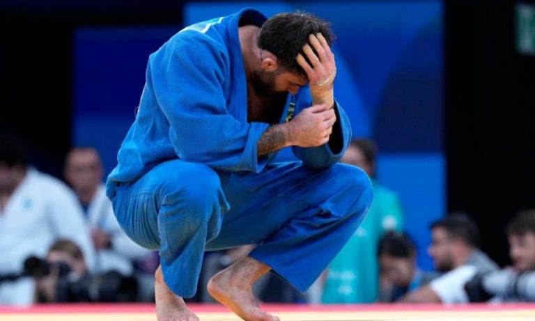 Rafael Macedo perde medalha de bronze para francês no judô