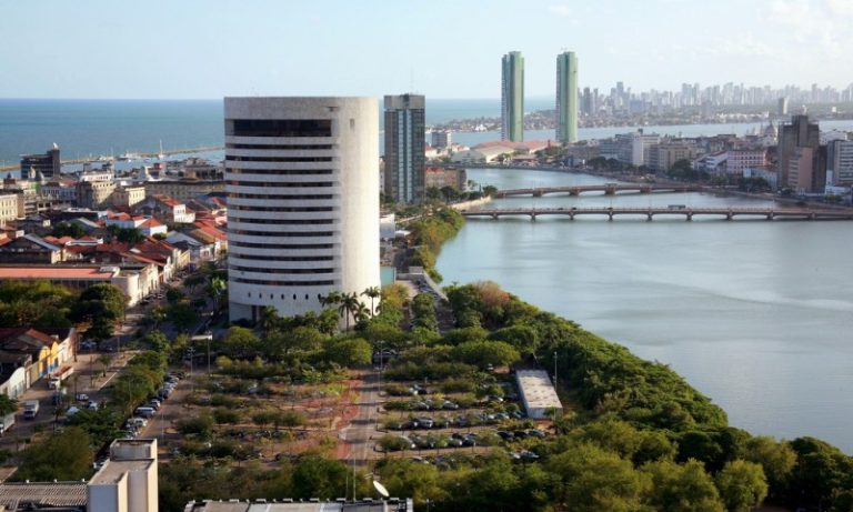TRF5 abre concurso com salários até R$ 13.994,78; veja como se inscrever
