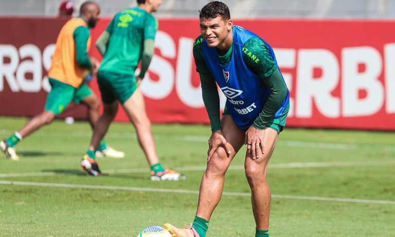 Thiago Silva reestreia pelo Fluminense contra o Cuiabá no Brasileirão