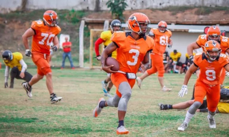 Tritões estreia no futebol americano