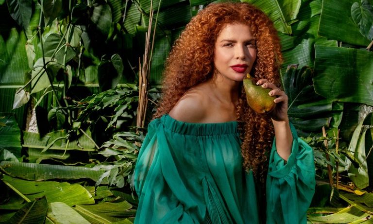 Vanessa da Mata canta hits em festival gratuito neste domingo