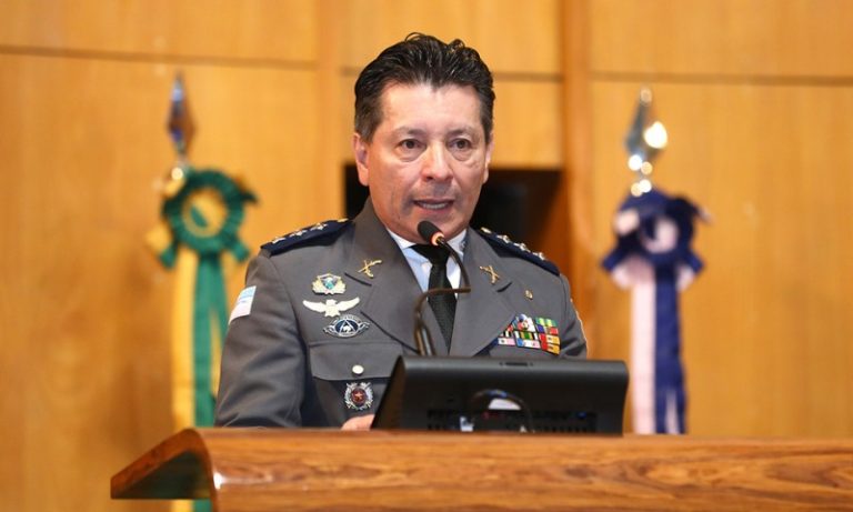 Vice de Assumção será mulher e militar
