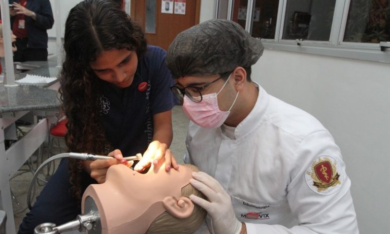 Ajuda para adolescentes escolherem profissão
