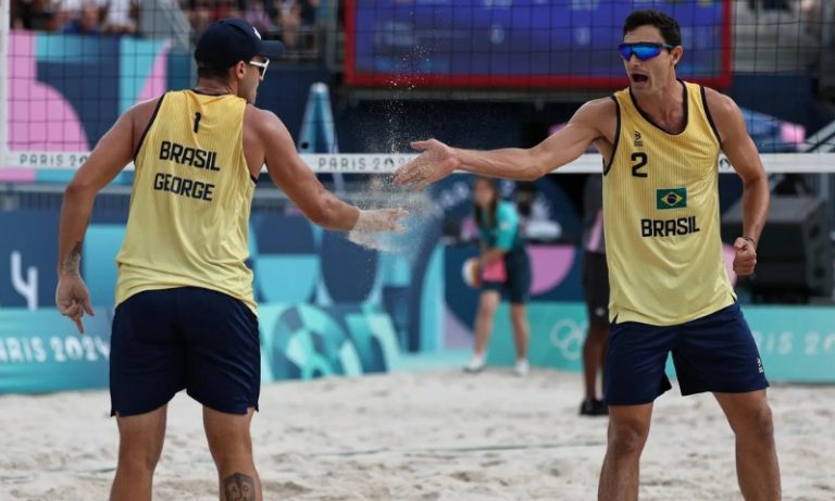 André e George perdem de alemães e terminam em nono lugar no vôlei de praia