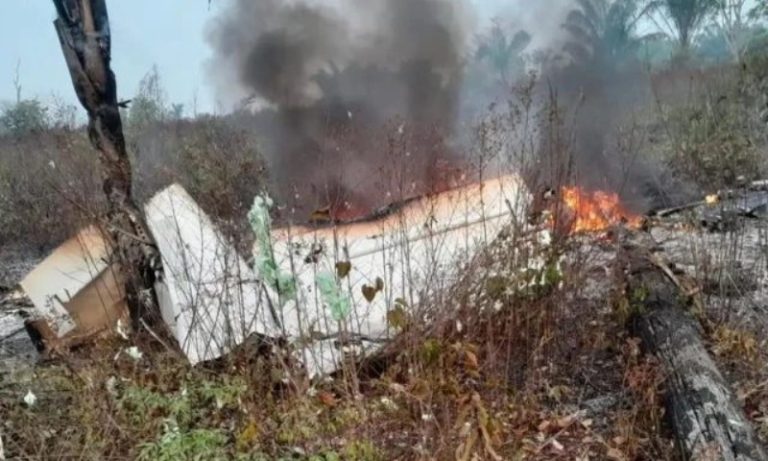 Avião de pequeno porte cai no interior do Mato Grosso e mata cinco pessoas
