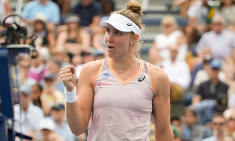 Bia Haddad arrasa espanhola e avança à terceira rodada do US Open pela primeira vez