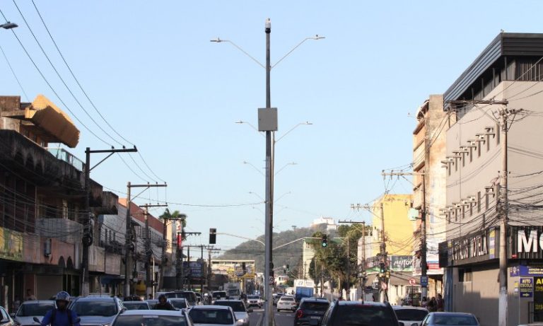 Câmeras flagram motoristas com licenciamento vencido na Grande Vitória