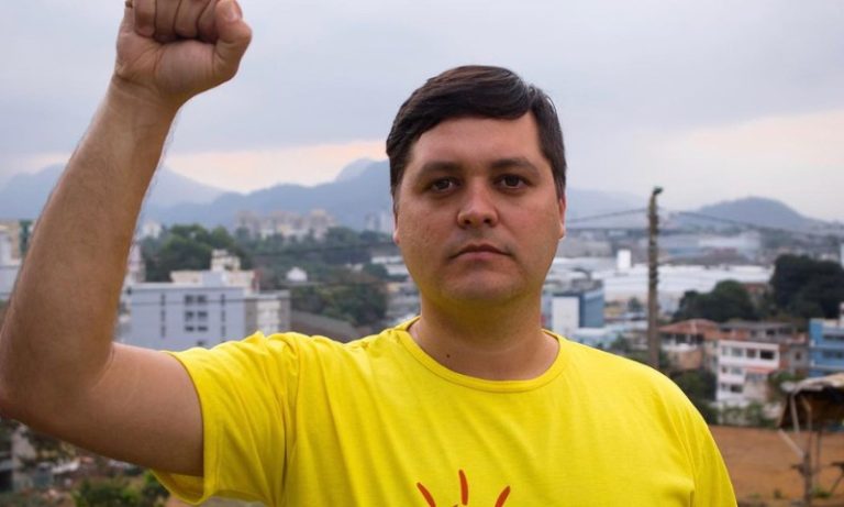 Célia Tavares escolhe vice para disputa em Cariacica