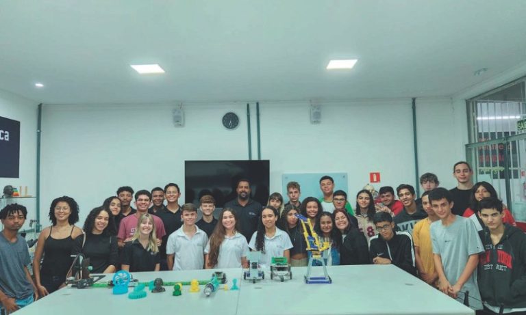 Clube de Física de escola ganha destaque nacional