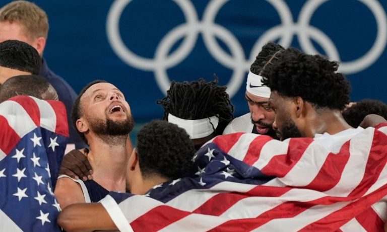 Curry faz mágica no fim e garante ouro do ‘Dream Team’ dos EUA contra a França