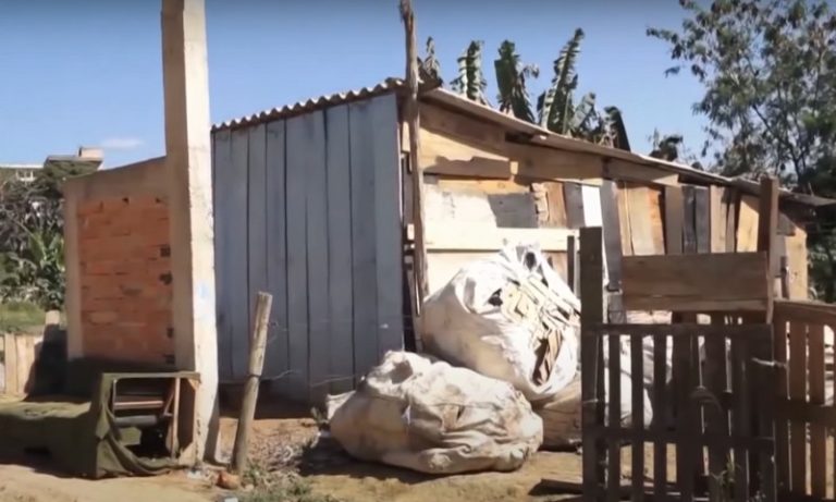 Grávida é agredida e crianças são mantidas em cárcere privado em Cariacica